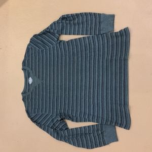 Stretchy comfy sweater size L